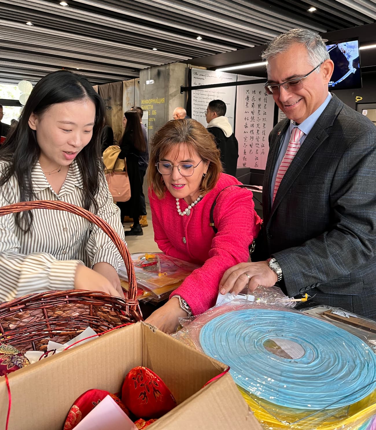 pian2 guan zhong chou jiang