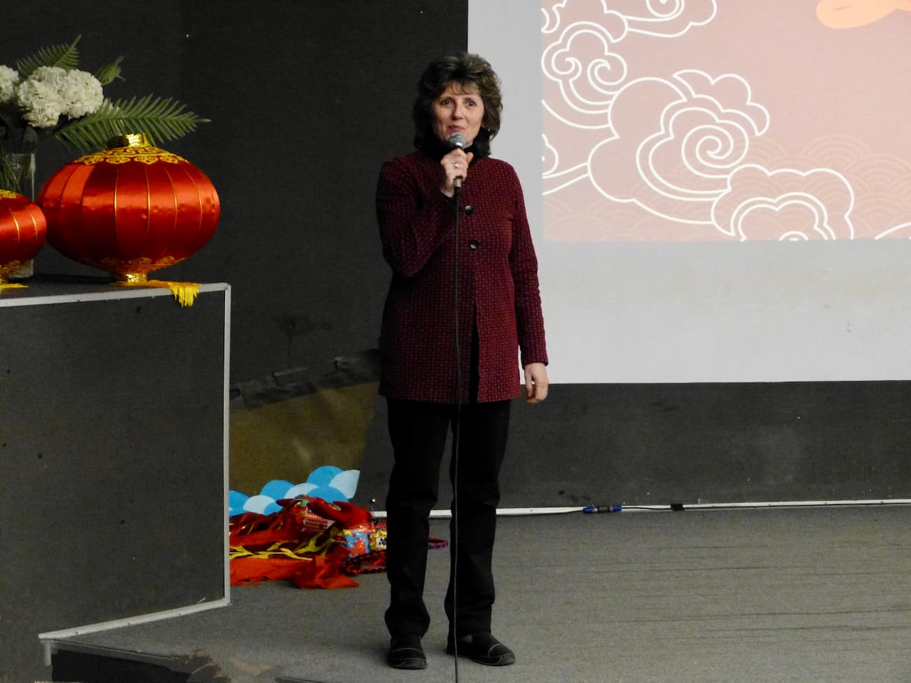 Photo 1 The Vice Principal Delivered a Speech