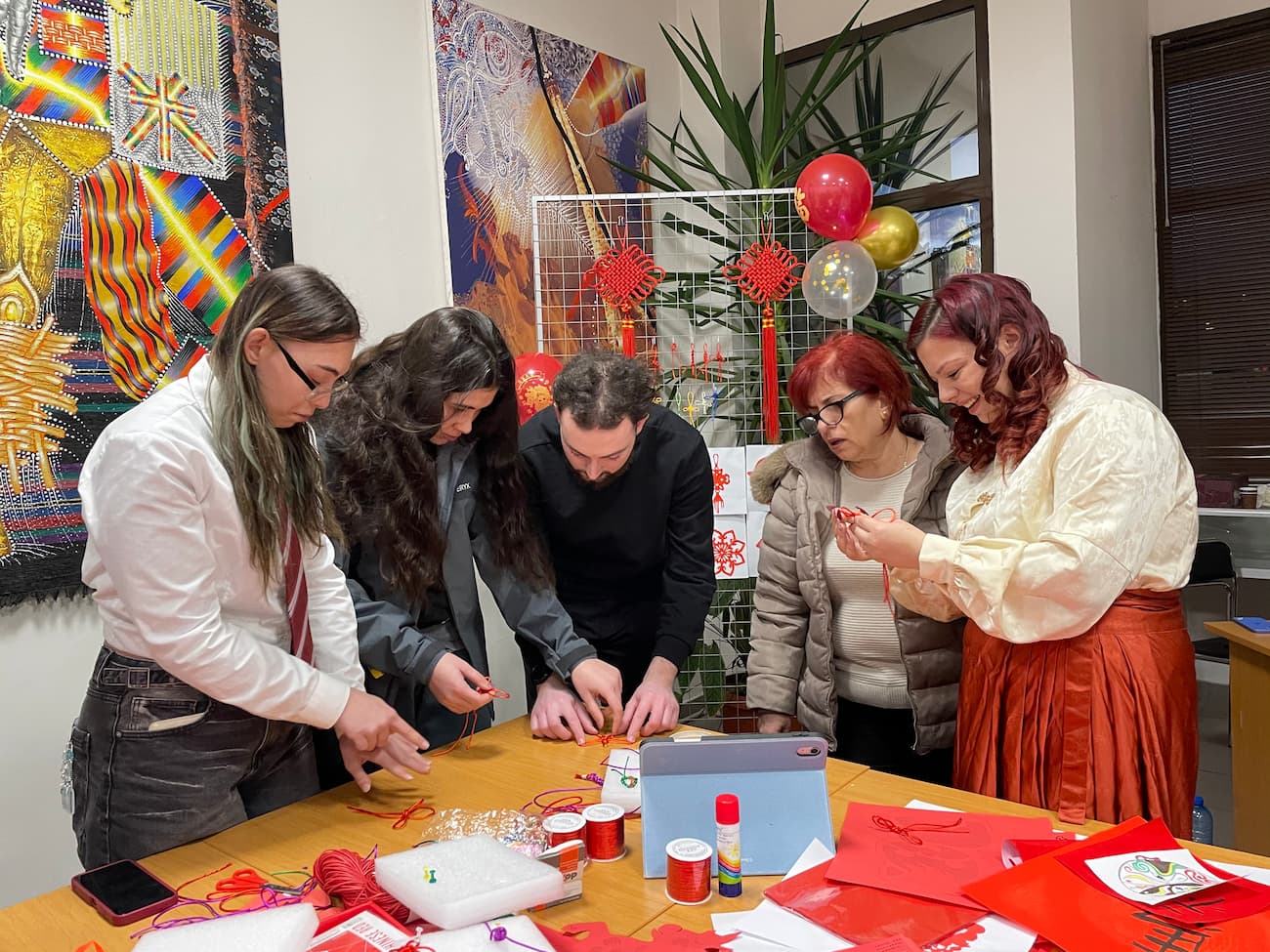 Photo 2 Chinese Knots