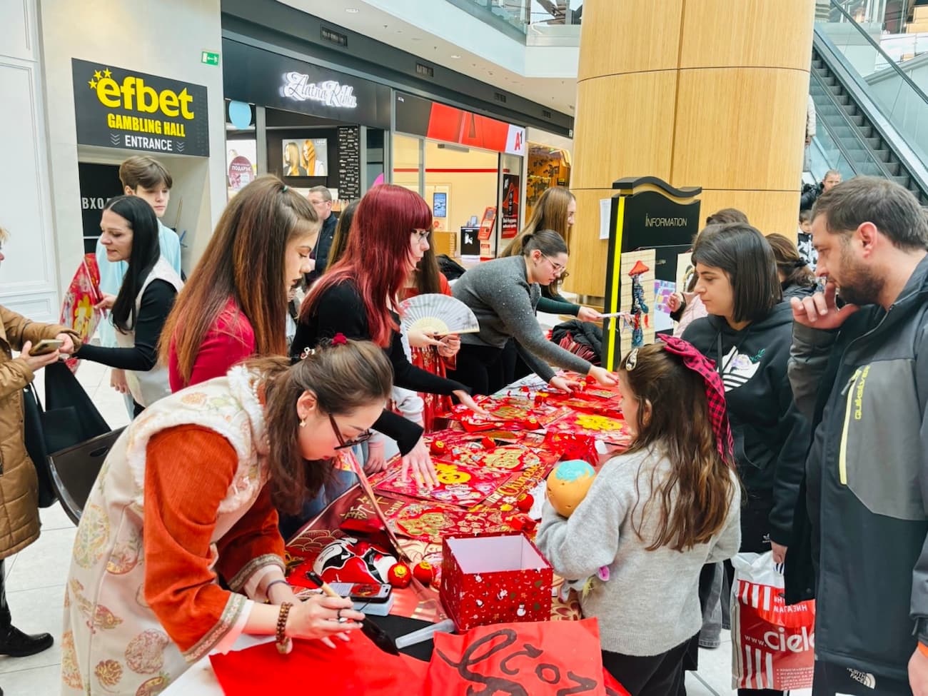 Photo 7 Spring Festival Cultural Workshop