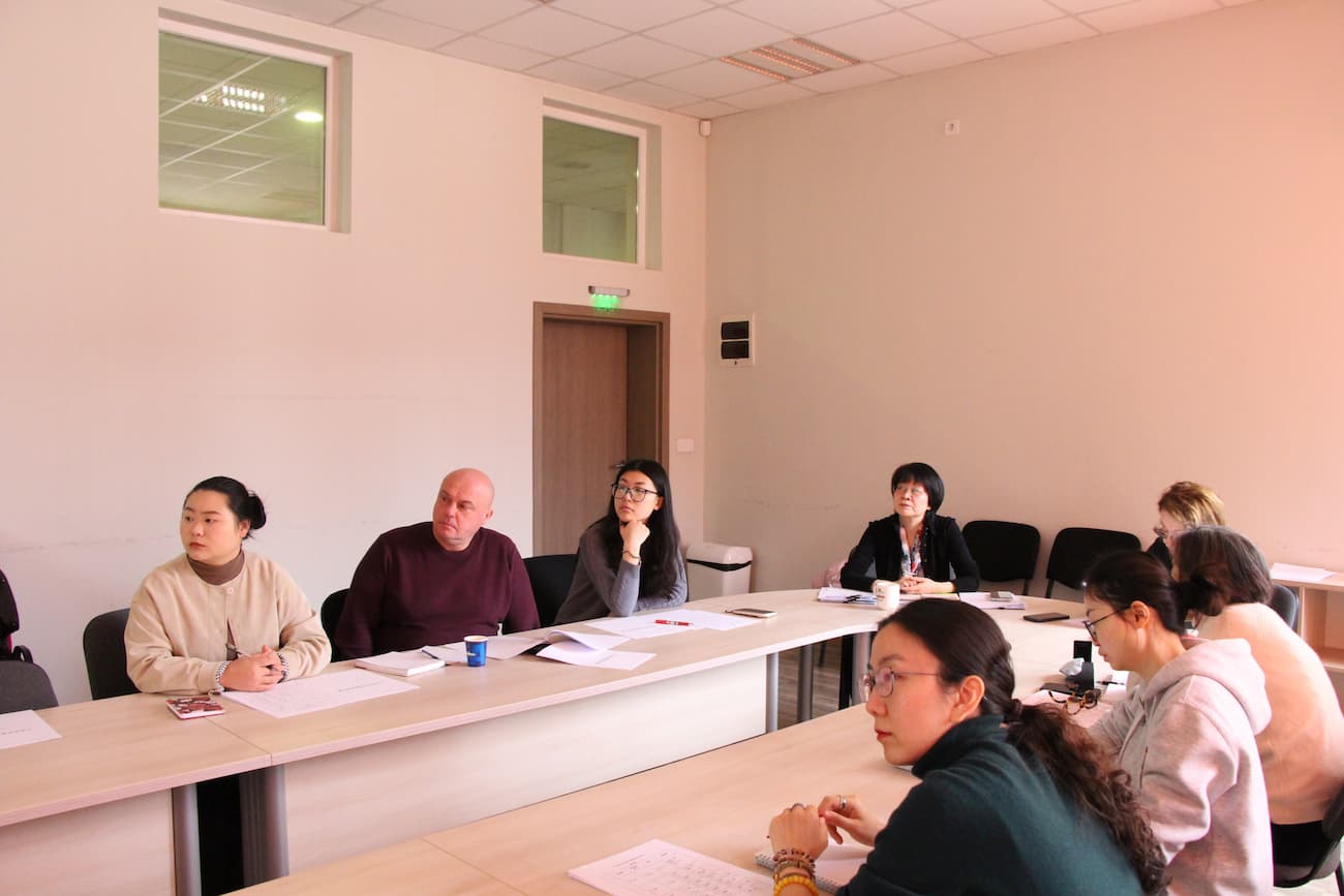 Photo 4: The in-person meeting